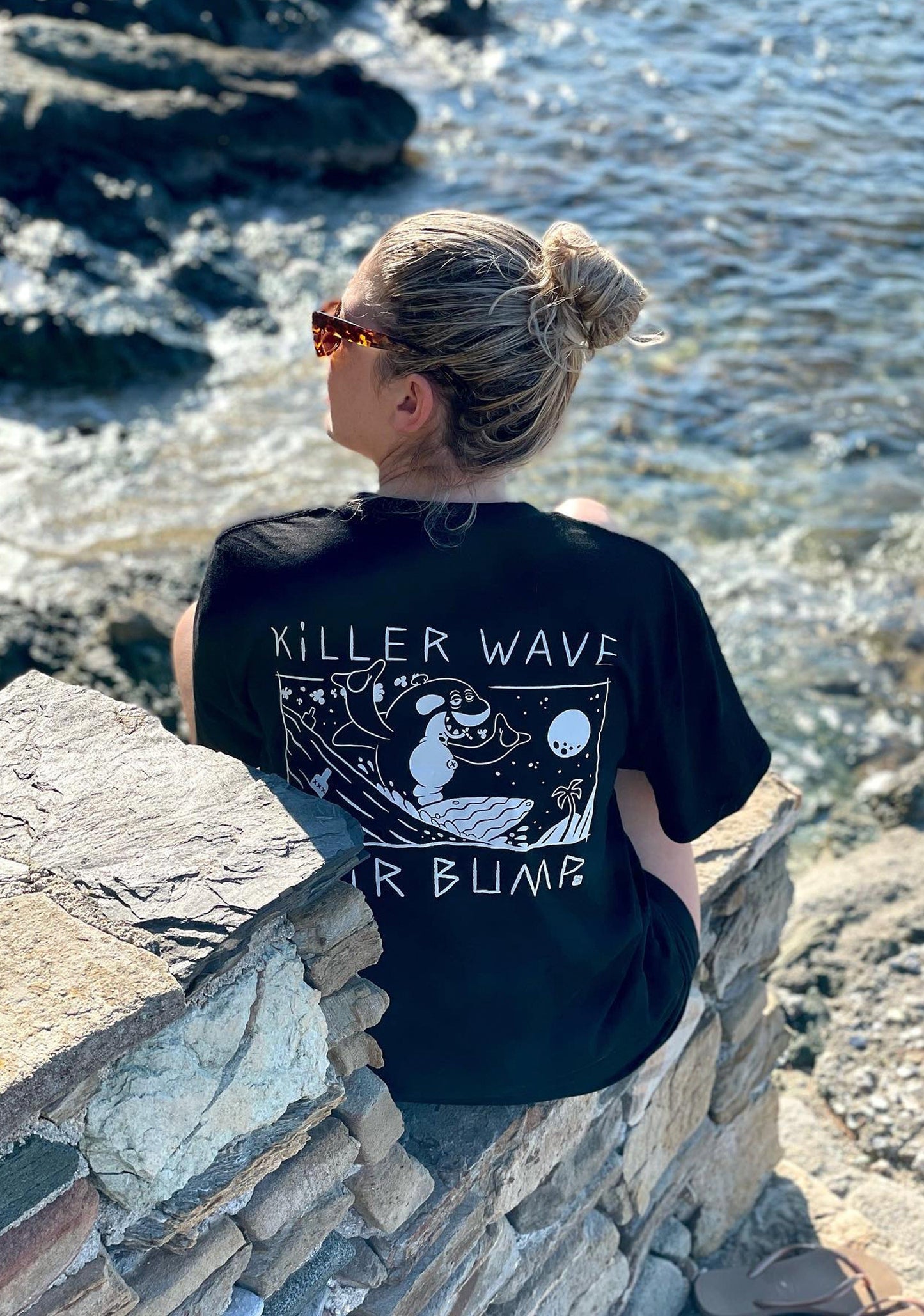 Killer Wave (Black Tee)